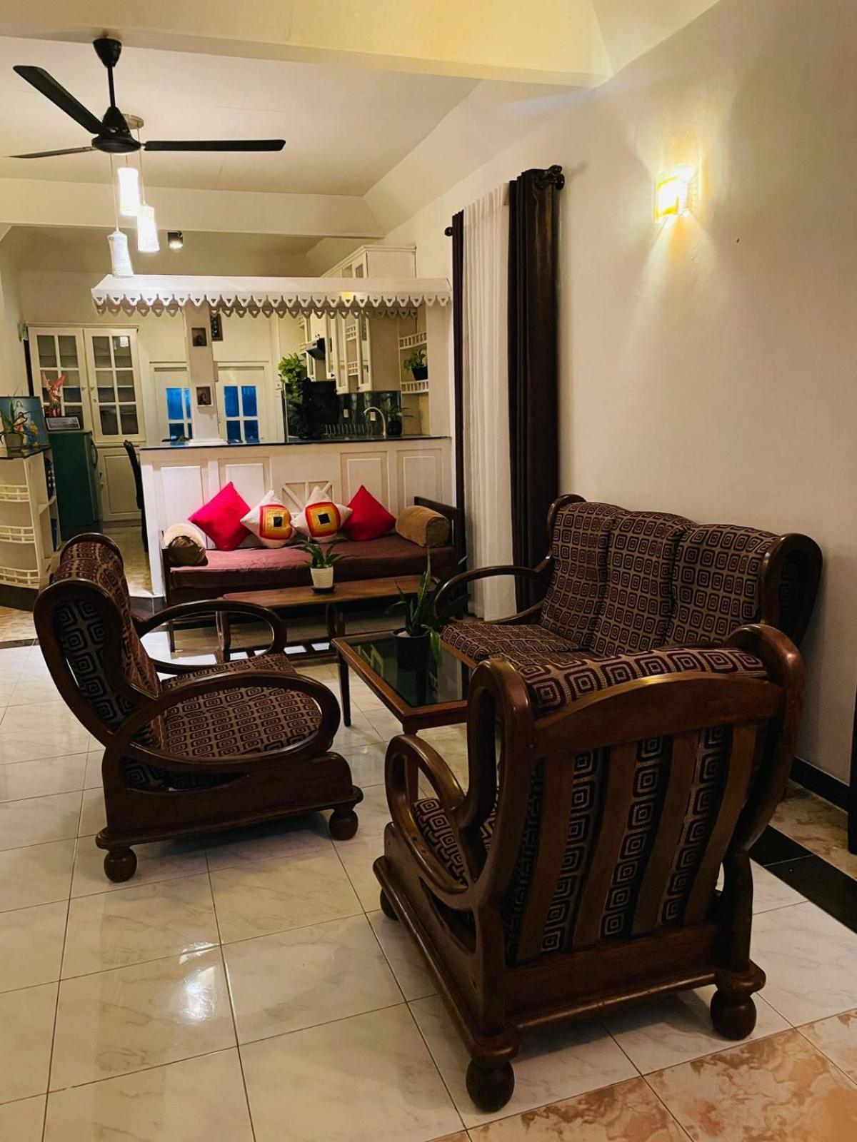 Winston Dutch Canal Villa Guest House Negombo Exterior photo